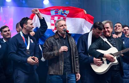 Thompson se oglasio nakon dočeka na trgu u Zagrebu: Evo što je poručio rukometašima