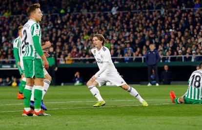 Kakav gol! Modrić fenomenalno zabio, Real je slavio kod Betisa