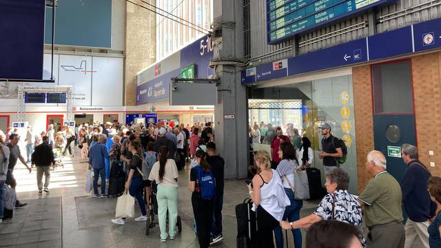 Overhead line damage: No long-distance trains at Munich Central Station