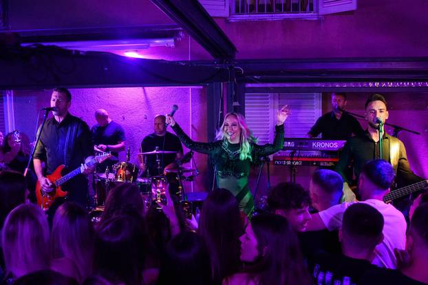 Zagreb: Koncert Maje Šuput na terasi Dišpet i Kult