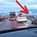 Na A1 želi zaobići kolonu preko zaustavne, a Škoda ga blokira: 'I  ja to radim takvim budalama'