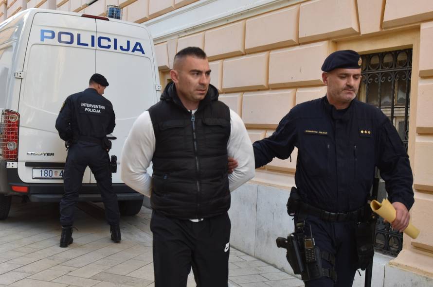 Zadar: PrivoÄenje Darka KovaÄeviÄa, Daruvarca sucu istrage