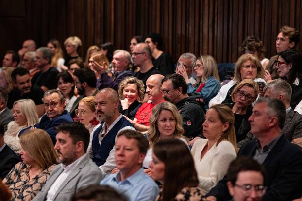 Zagreb: Bračni par Kekin na premijerI predstave "Cyrano de Bergerac" u Gavelli