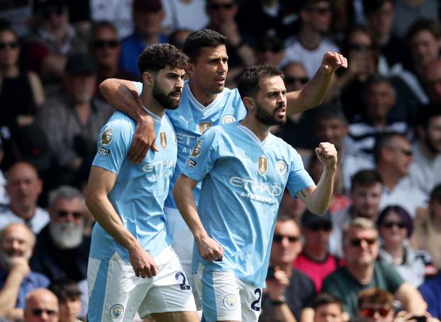 Premier League -  Fulham v Manchester City