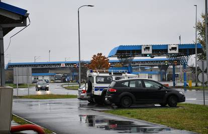 Na graničnom prijelazu Gunja uhitili muškarca (37) koji je zapalio obiteljsku kuću u Kastvu