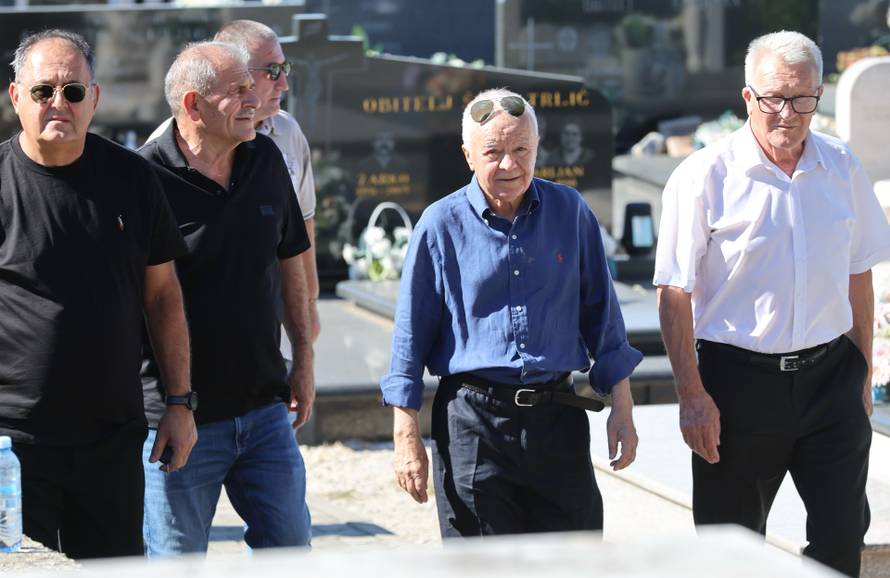Zmijavci: Posljednji ispraćaj Ivana Gudelja