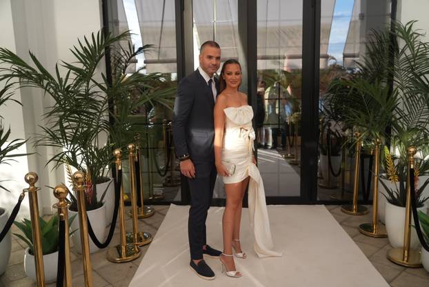 Beograd: Aleksandra Prijović i Filip Živojinović organiziraju proslavu krštenja i prvog rođendana kćeri Arije