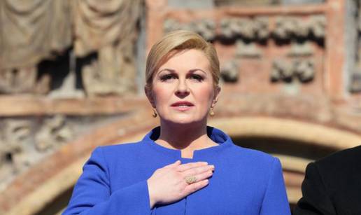 Kolinda se s rukom na srcu odrekla HDZ-ova domoljublja