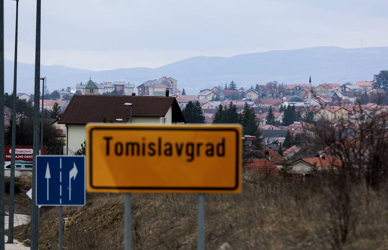 Pomutnja kod Tomislavgrada: U  noćnoj akciji ispremještali table s imenima sela i zbunili lokalce