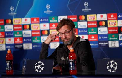 Klopp poludio na prevoditelja: 'Ili slušajte ili ću ja prevoditi!'