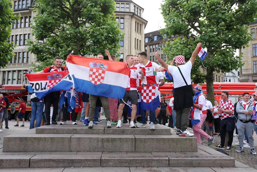 Hamburg: Navijači se okupljaju u središtu grada