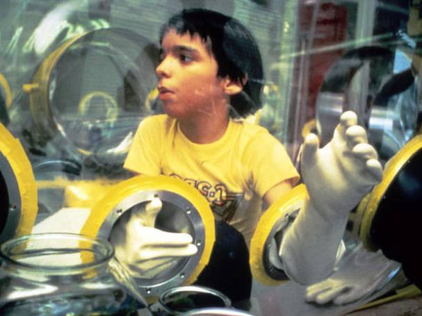 Potresna priča: Dječak je cijeli život proveo 'zatočen' u balonu