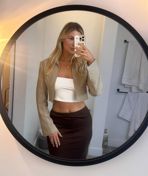 FOTO 'Bila sam debela, a onda sam otkrila utege. Sad imam liniju na kojoj mi svi zavide'