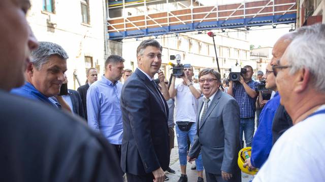 Rijeka: Predsjednik Vlade Andrej PlenkoviÄ obiÅ¡ao brodogradiliÅ¡te 3. Maj