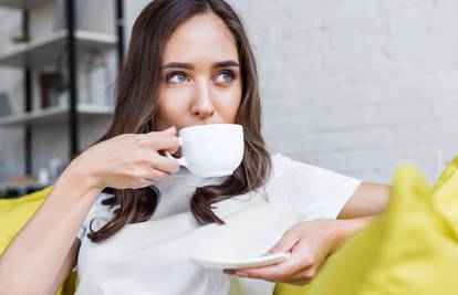Kad bi trebali prestati piti kavu tijekom dana da se naspavate?