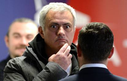 Mourinho je bjesnio na igrače nakon kiksa: Vi ste djetinjasti!