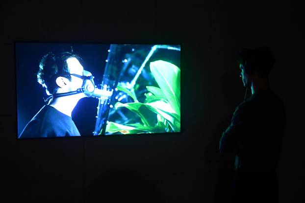 Zagreb: Instalacijom 'Disanje izvan granica' zamišlja se ljudski opstanak u svemiru