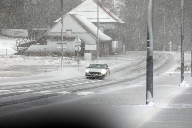 Platak: Prvi ovosezonski snijeg pao na Platku