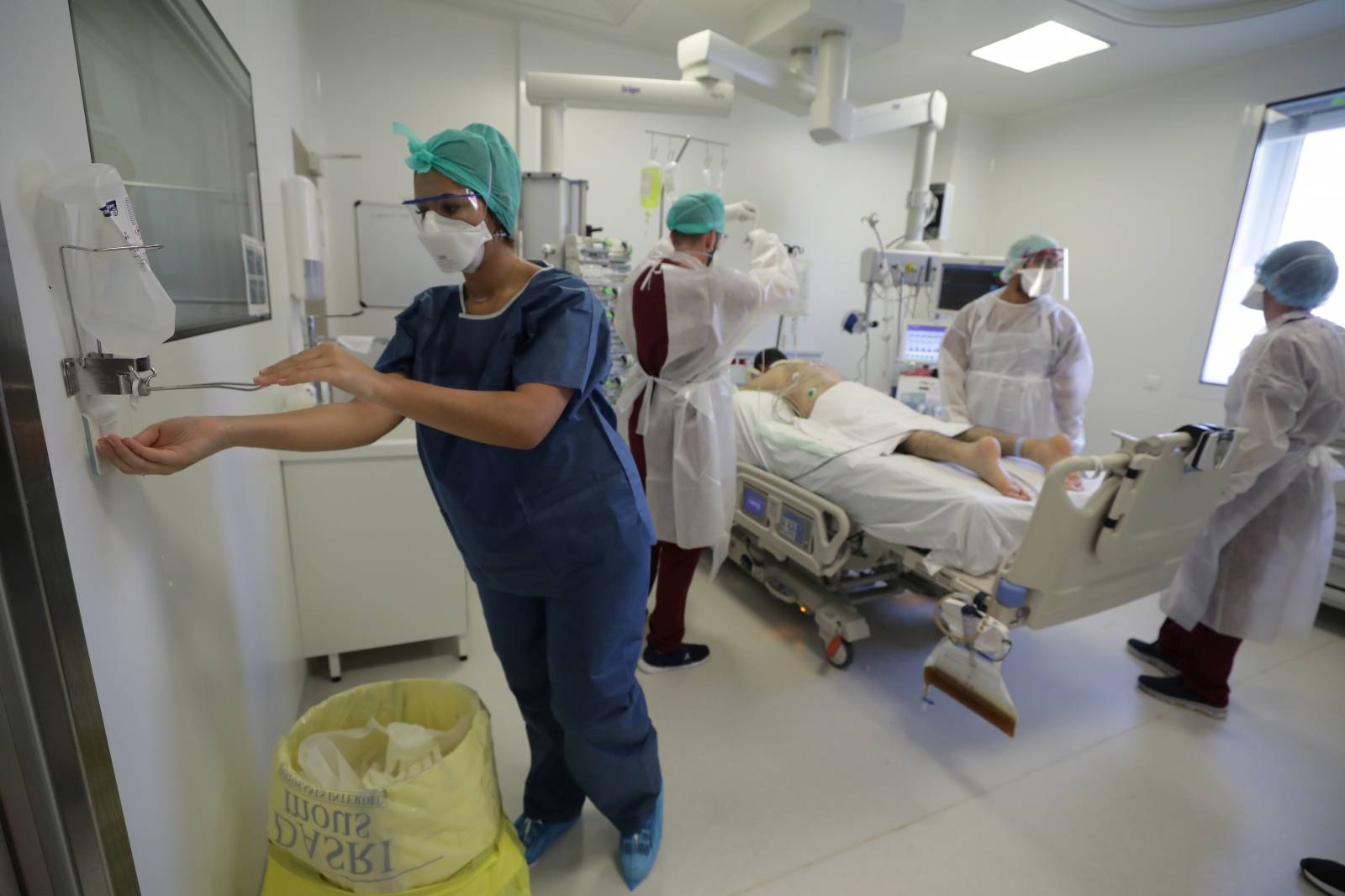 Hospitalisations of COVID-19 patients rise in Marseille