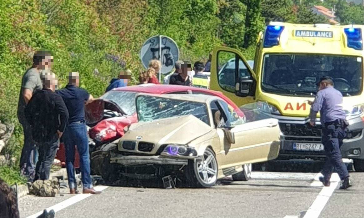 Nesreća kod Dramlja: Ima više ozlijeđenih, promet zatvoren...