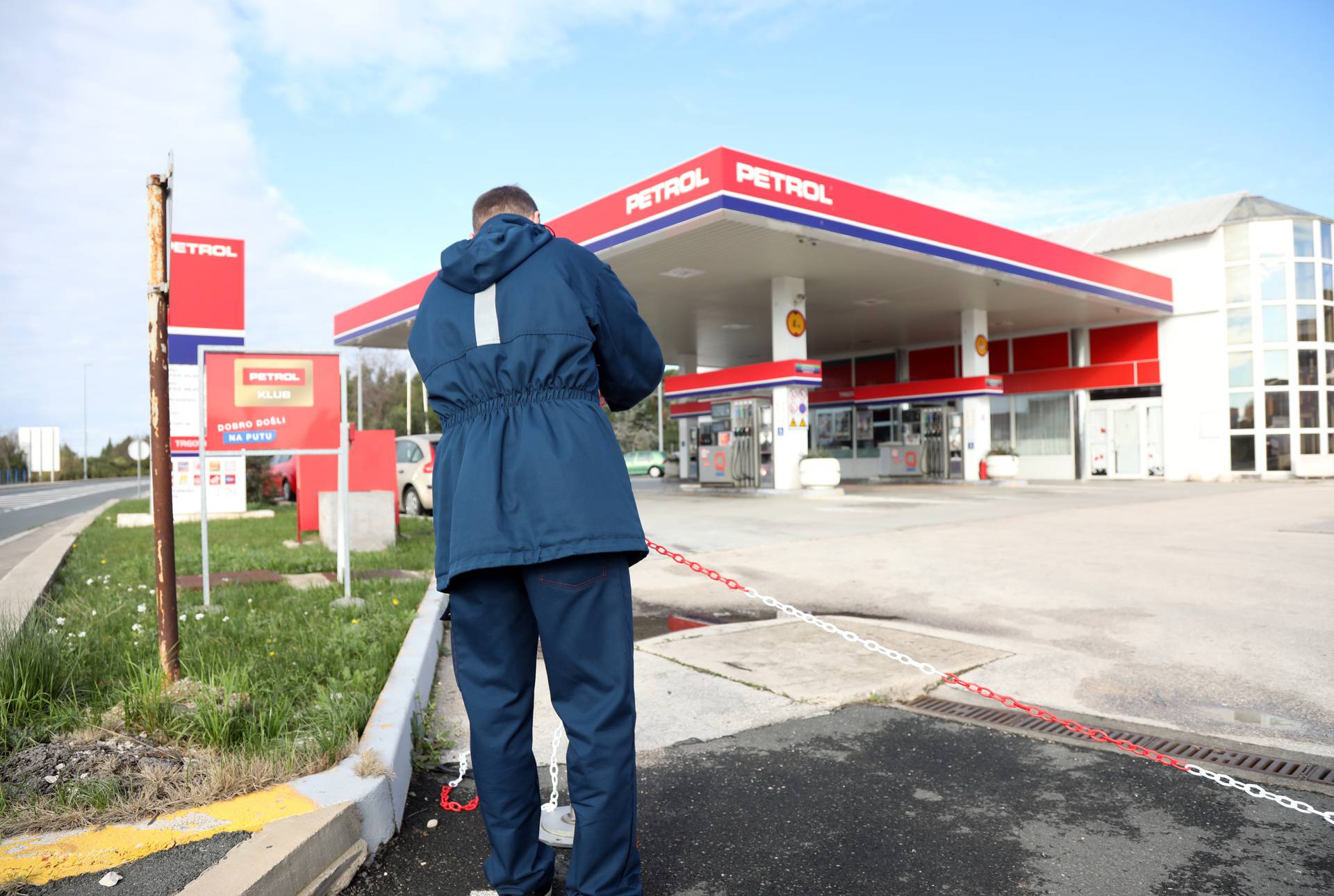 Šibenik: Petrol u znak prosvjeda zatvara prodajna mjesta između 12 i 13 sati