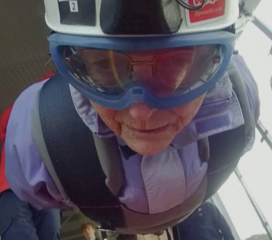 Baka (85) se vinula 152 metra iznad tla na najbržem ziplineu na svijetu: 'Bilo je uzbudljivo'