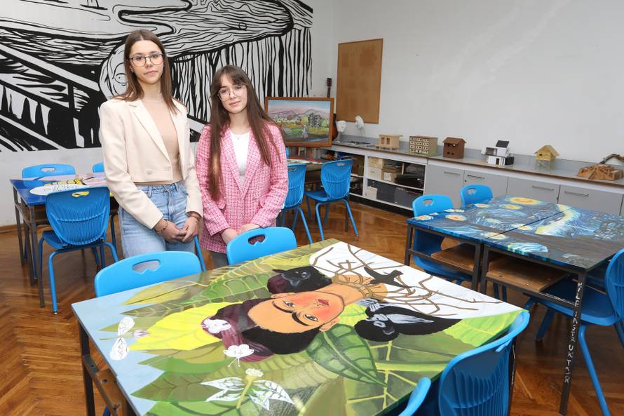 Ogulin: Motivi poznatih slikara na školskim klupama u Gimnaziji Bernardina Frankopana