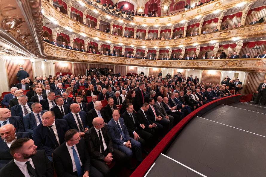 FOTO Najuspješnije hrvatske tvrtke dobile Zlatnu kunu: Elka je najbolja velika kompanija