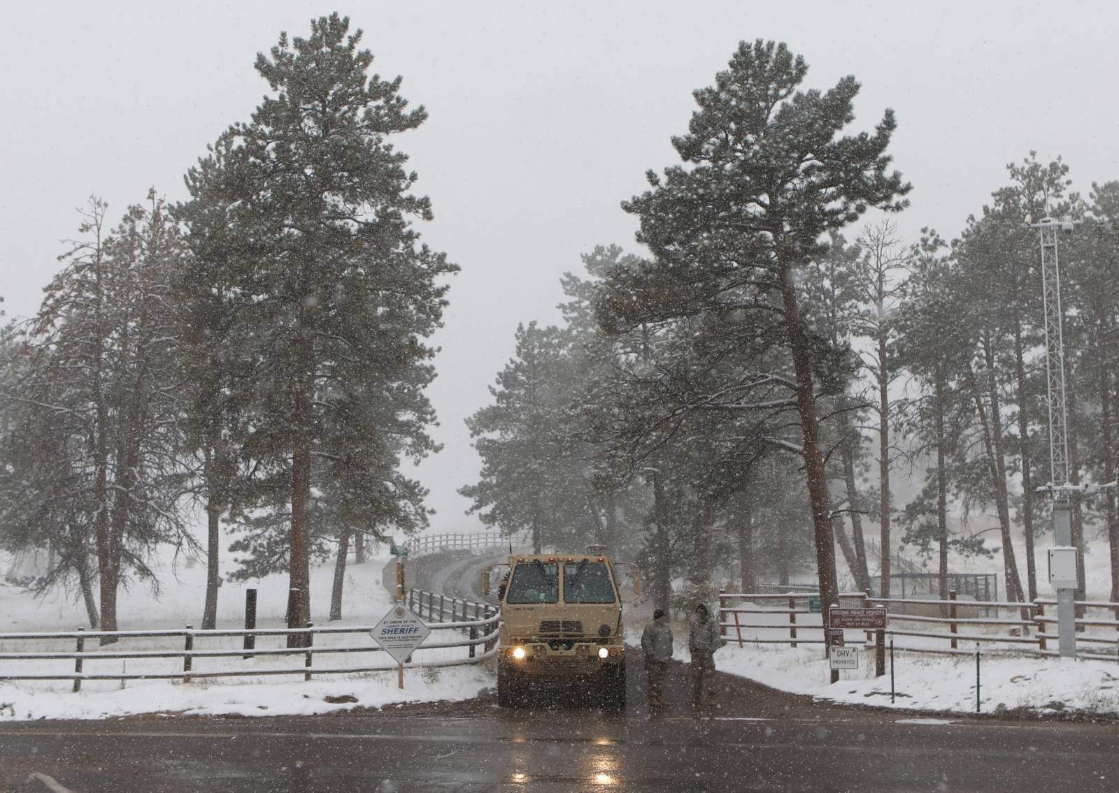 Central U.S. goes from heatwave to winter in a day as snowstorm rolls through the region
