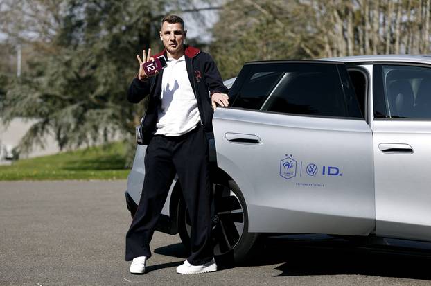 International Friendly - France Training