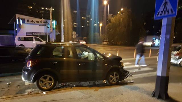 Sudar tri auta na Miramarskoj: Jedan čovjek je ozlijeđen