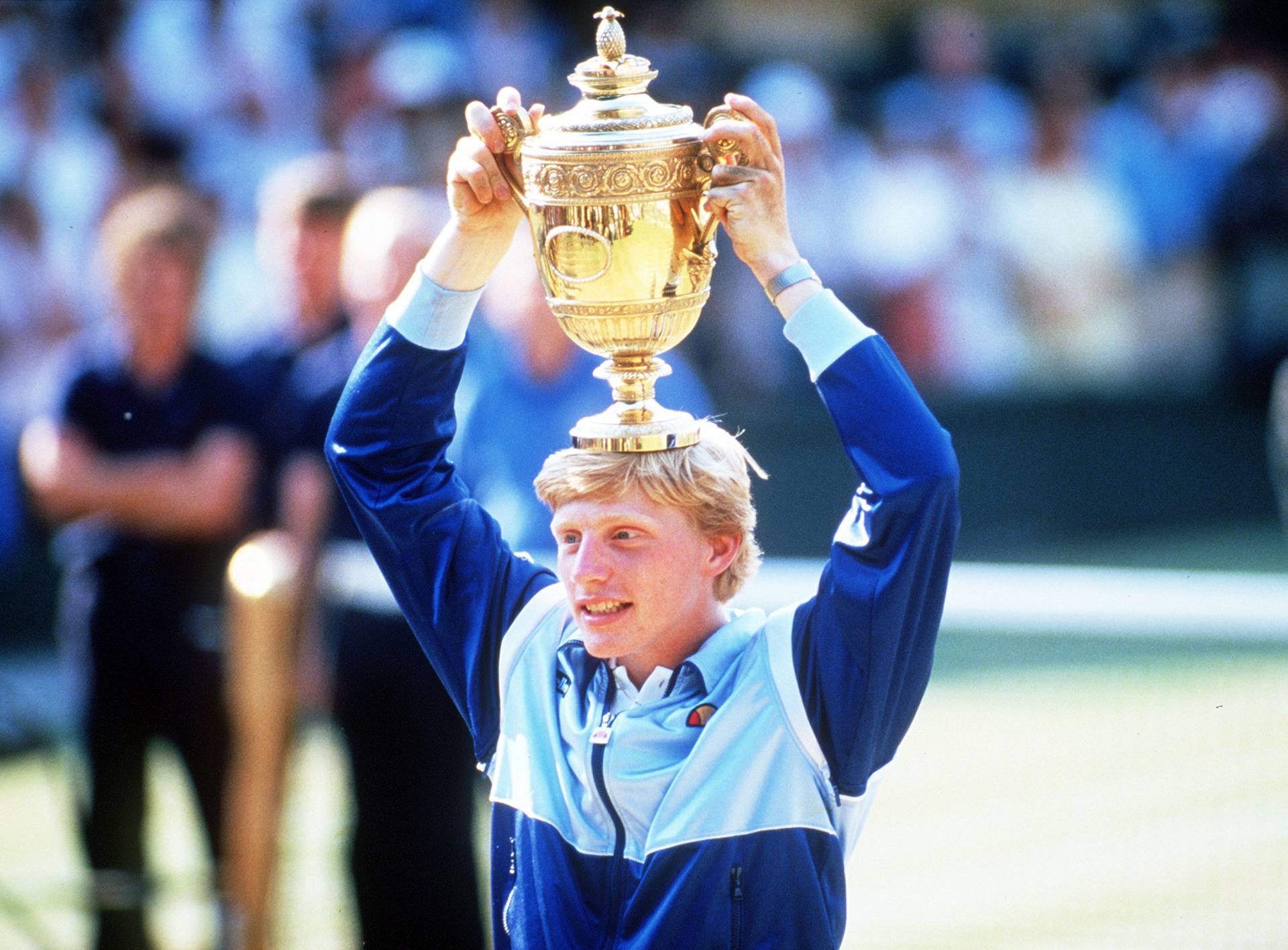 Tennis: Boris Becker wins Wimbledon  1985