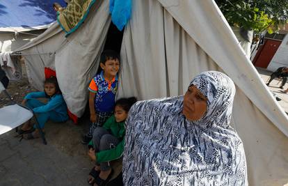 Izraelci su tenkovima opkolili izbjeglice u logoru: 'Bojim se da će mi djeca umrijeti od gladi...'