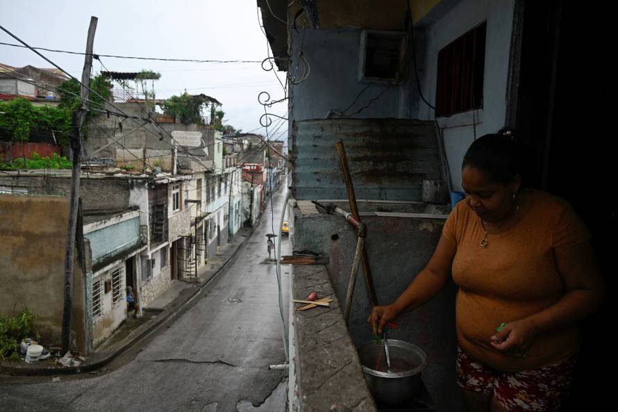 High seas and strong winds batter eastern Cuba