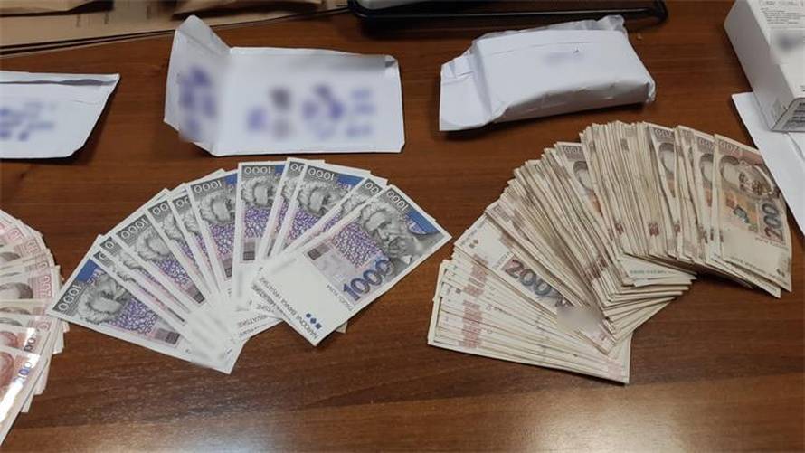 Velika akcija policije: Ulovili još dvojicu dilera, zaradili najmanje 4 milijuna kn, našli im strojnice