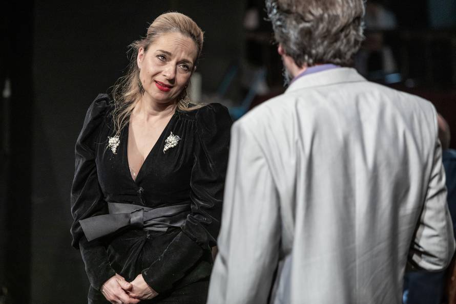 Osijek: Premijera drame "Višnjik" Antona Pavloviča Čehova  u HNK