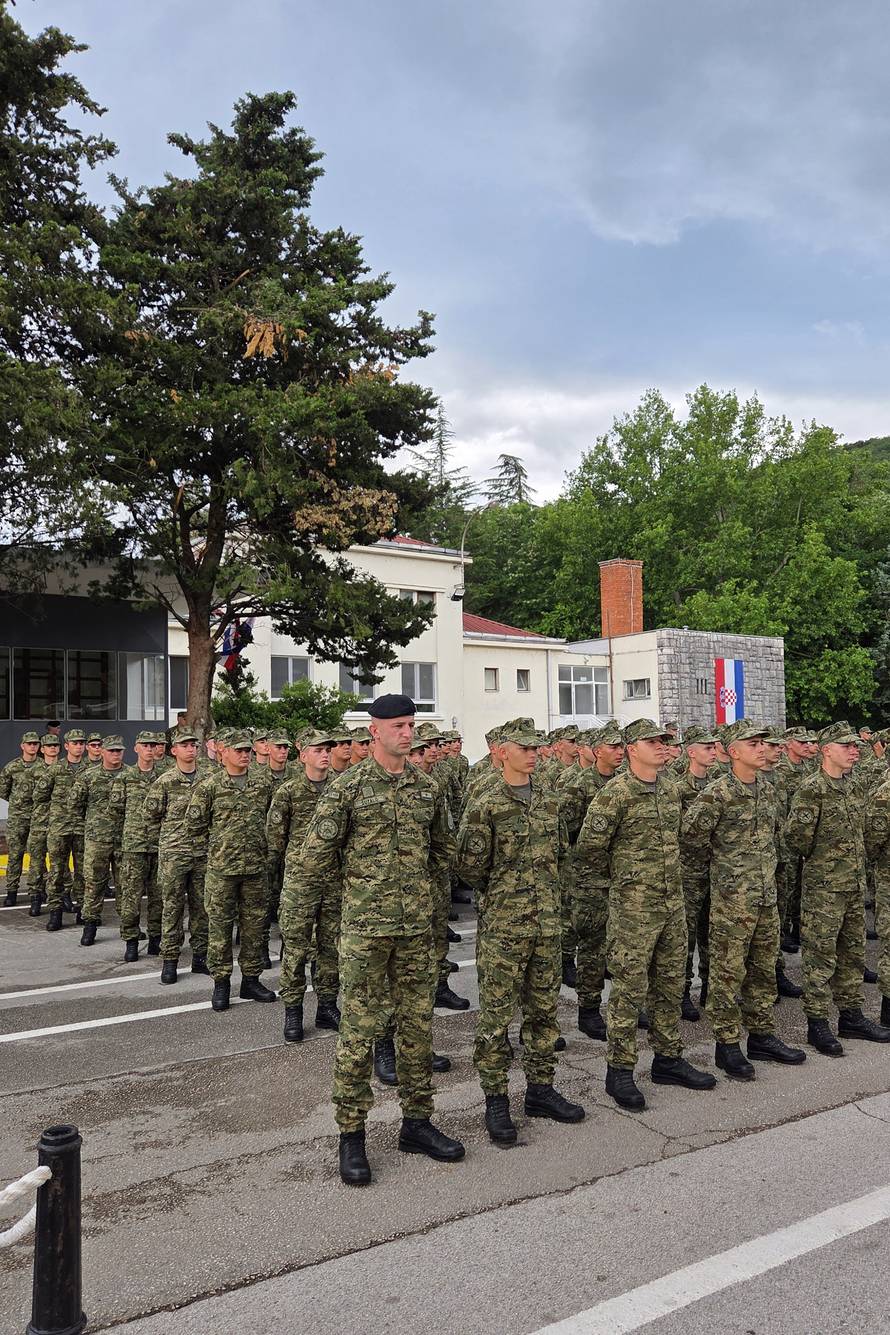 Prisegnulo 900 ročnika u Kninu, Požegi i Slunju: Među njima je i naša hrvačica Veronika Vilk