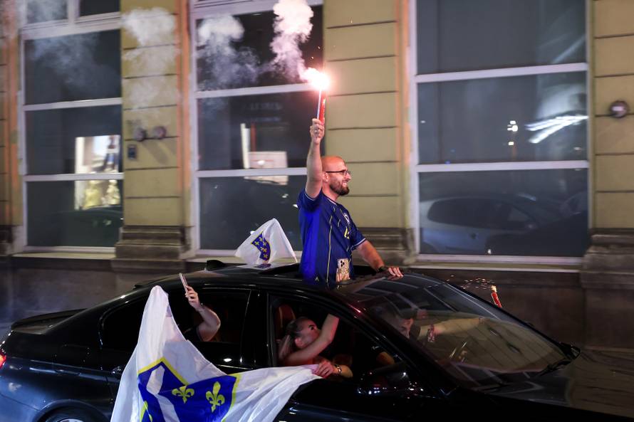 Slavlje na ulicama Sarajeva nakon pobjede BiH