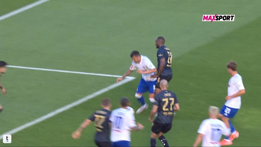 ANKETA Pogledajte sve sporne situacije s derbija na Poljudu. Je li sudac Erceg nekoga oštetio?