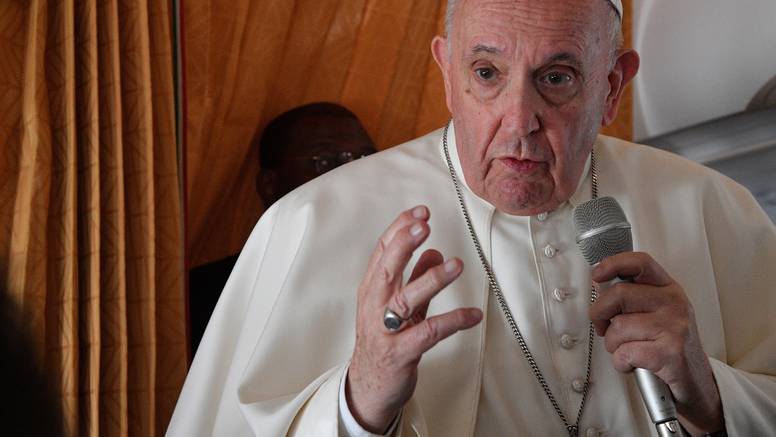 Papa osudio obiteljsko nasilje: 'To je gotovo sotonski čin'