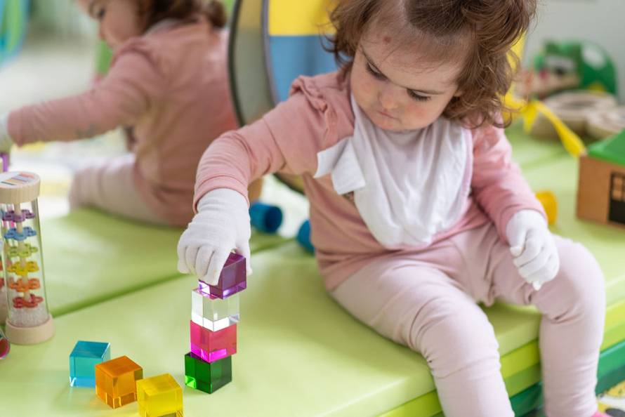 Helen Doron učenici zajedno za djecu leptire