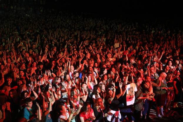 Karlovac: Koncert Plavog orkestra na Danima piva