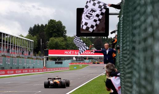 Dominantni Piastri 'pregazio' konkurenciju i Norrisa, Lewis Hamilton izveo pravi pothvat