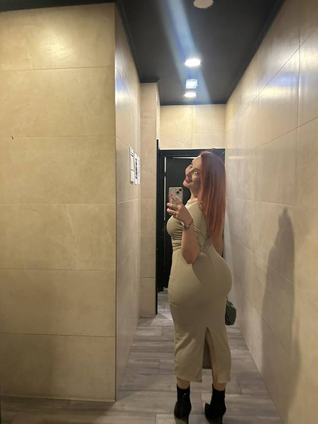 FOTO Sjećate li se BB Mirjane? Stalno se u showu skidala, a i danas voli golišava izdanja