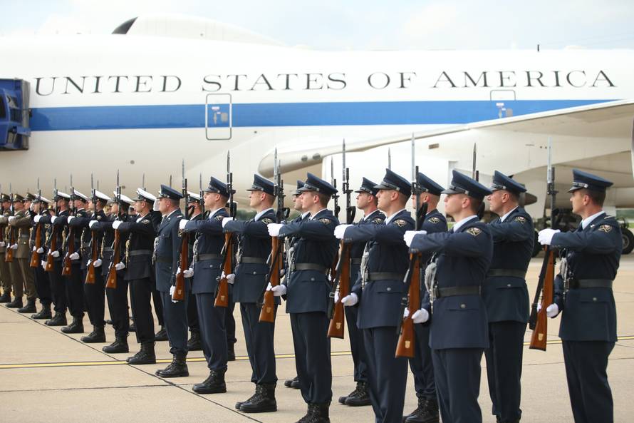 Američki general u Hrvatsku stigao u avionu za apokalipsu