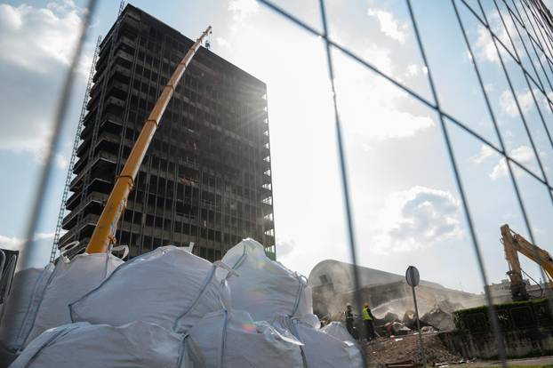 Zagreb: Nastavljeni radovi rušenja Vjesnika u Zagrebu