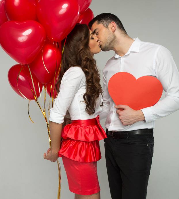 Valentines photo of kissing couple