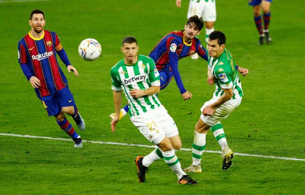 La Liga Santander - Real Betis v FC Barcelona