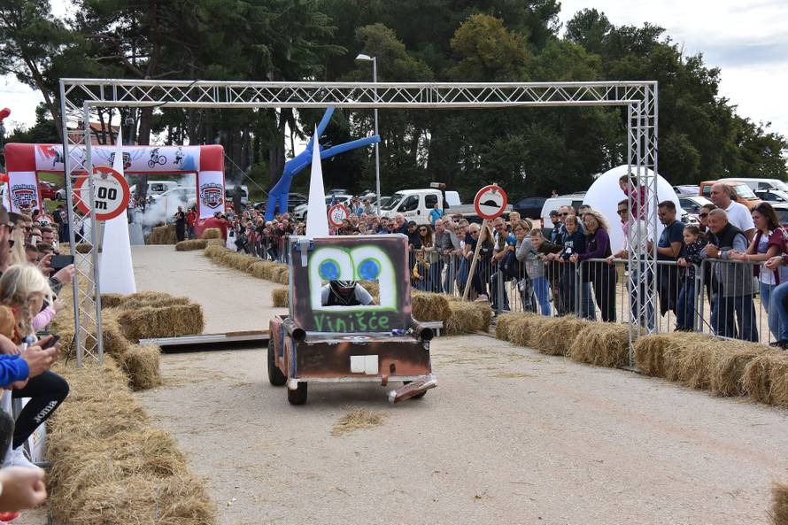 U Poreču ludovali genijalnim vozilima domaće proizvodnje