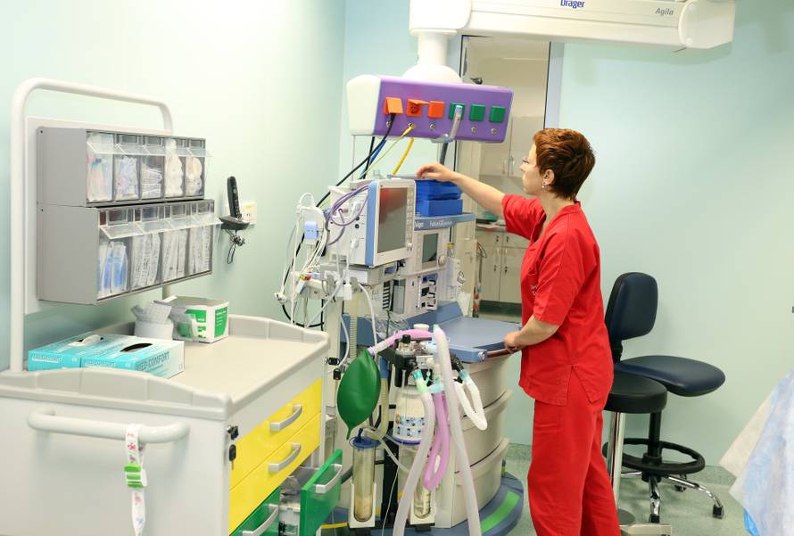 'Pacijenti čekaju sanitet i po 20 sati. Čak 38 ljudi je dalo otkaz u godini dana, a novi odustaju...'